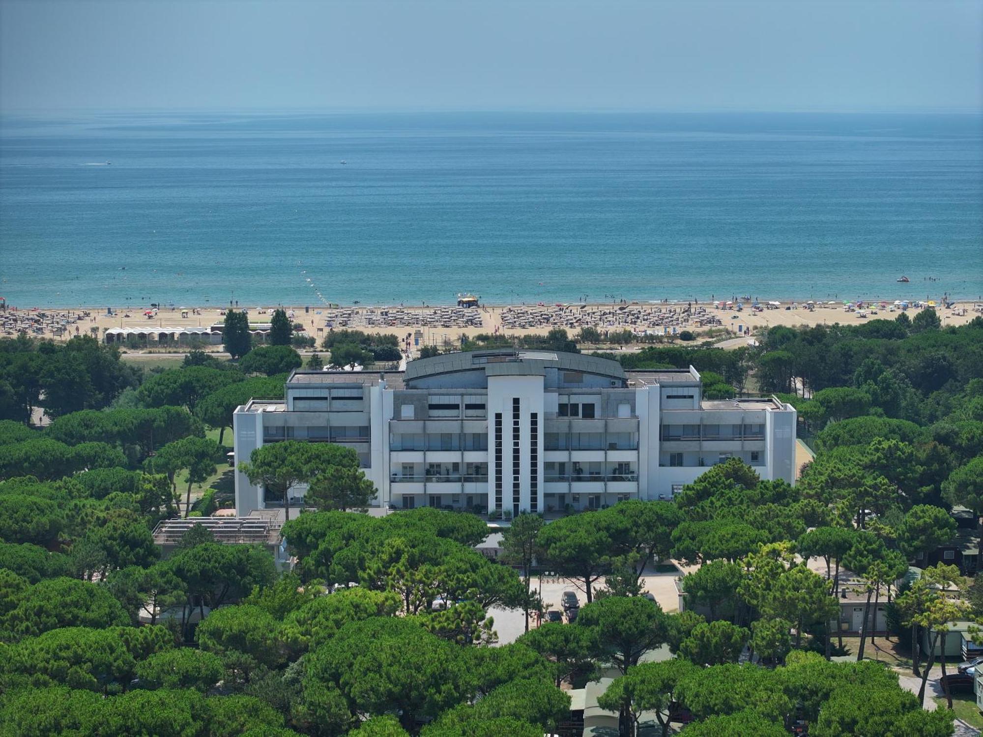 Il Tridente Hotel Bibione Exterior foto