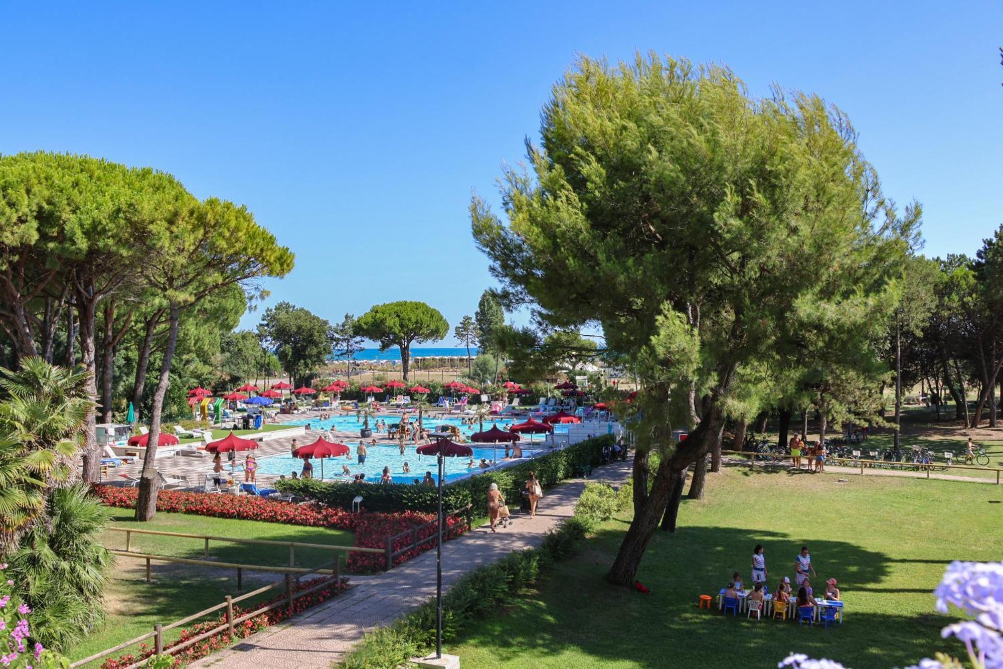 Il Tridente Hotel Bibione Exterior foto